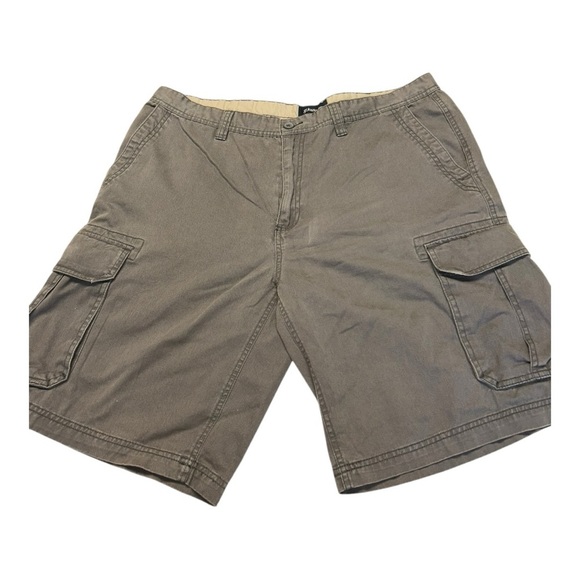 St. John’s Bay Men’s Cargo Shorts green Size 38 | Cotton Comfort Utility Style - Picture 1 of 11